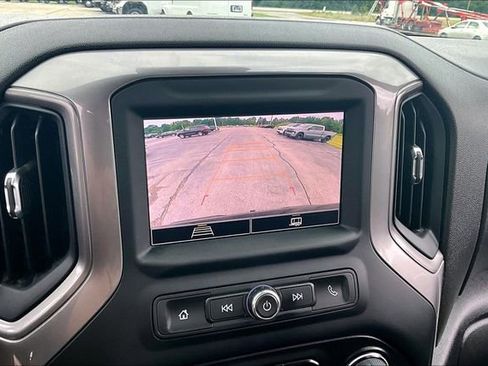 Used 2023 Chevrolet Silverado 1500 Custom AWD/4WD image 15