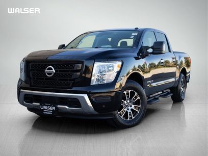 Used 2021 Nissan Titan SV w/ SV Convenience Package