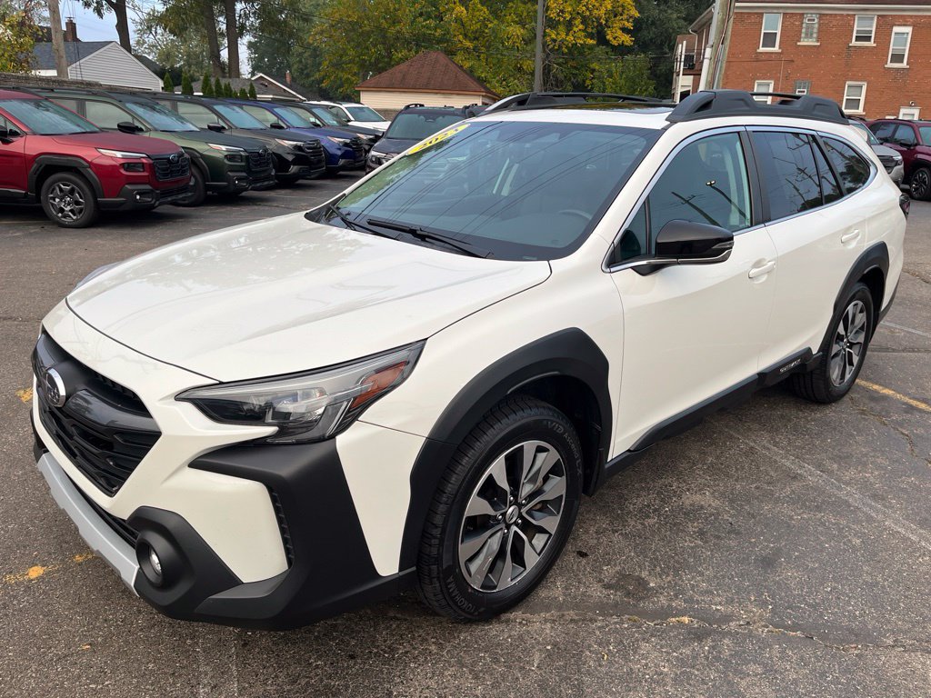 Certified 2023 Subaru Outback Limited AWD/4WD image 8
