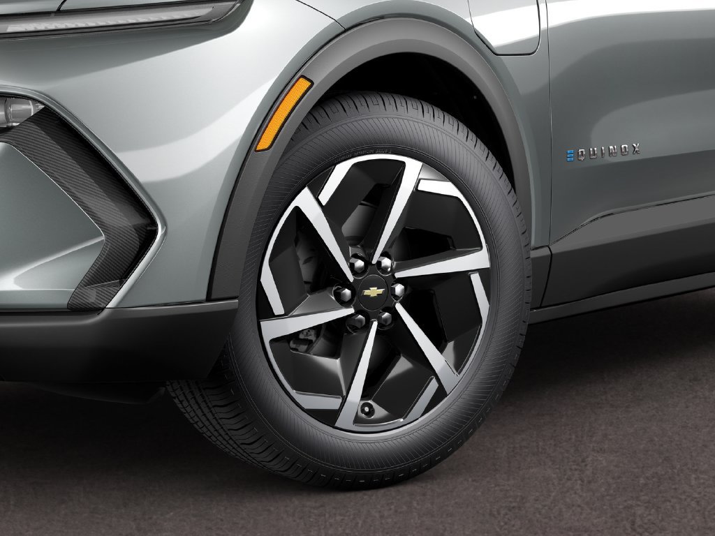 New 2026 Chevrolet Equinox EV LT FWD image 4