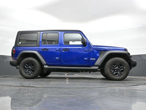 Used 2018 Jeep Wrangler Unlimited Sport AWD/4WD image 41