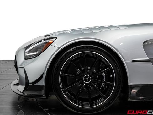 Used 2021 Mercedes-Benz AMG GT Black Series image 17