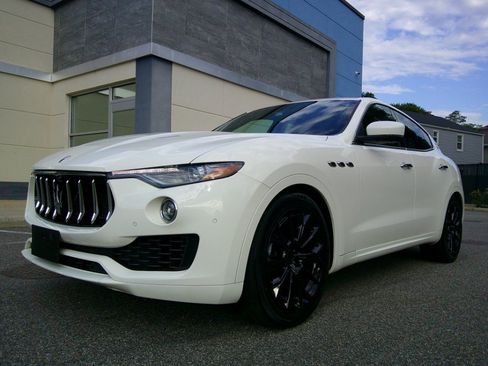 Used 2019 Maserati Levante AWD/4WD image 79