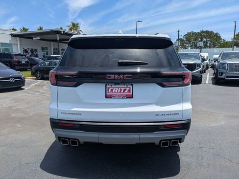Used 2026 GMC Acadia Elevation w/ Elevation Premium Package FWD image 6