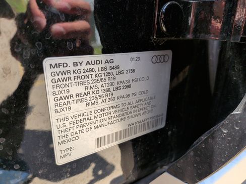Used 2023 Audi Q5 2.0T Premium w/ Convenience Package AWD/4WD image 40