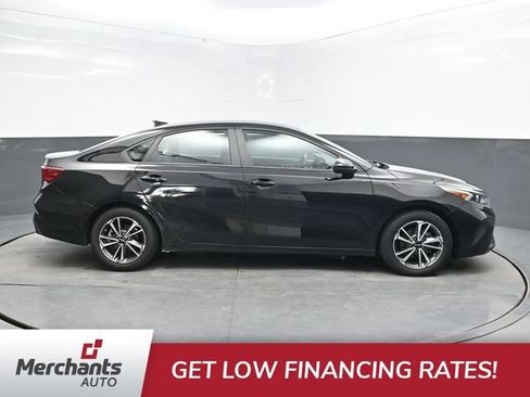 Used 2023 Kia Forte LXS FWD image 9