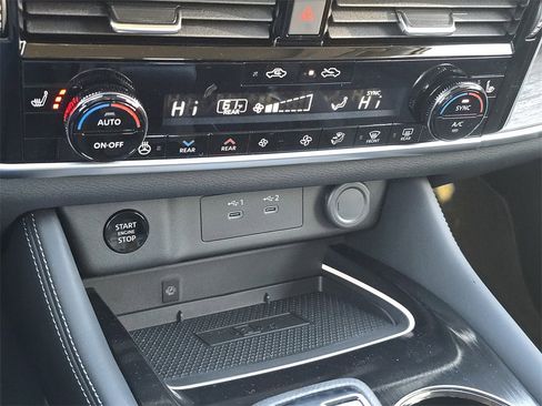 New 2026 Nissan Rogue Platinum image 17