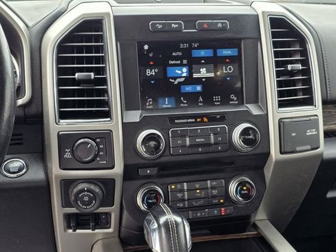 Used 2018 Ford F150 Lariat w/ Equipment Group 502A Luxury image 5