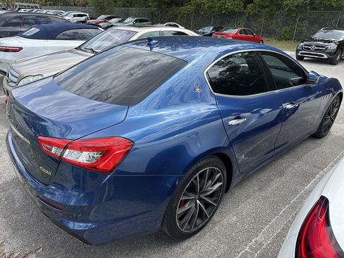 Used 2020 Maserati Ghibli S GranSport RWD image 3