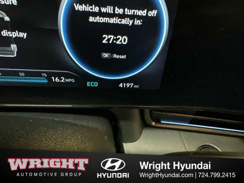 Certified 2025 Hyundai Elantra SEL FWD image 24