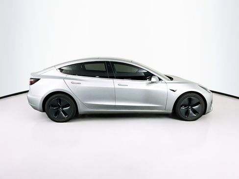 Used 2018 Tesla Model 3 Long Range image 10