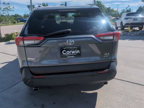 Used 2025 Toyota RAV4 XLE AWD/4WD image 5