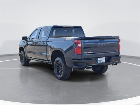 Used 2021 Chevrolet Silverado 1500 LT Trail Boss w/ Convenience Package II image 5