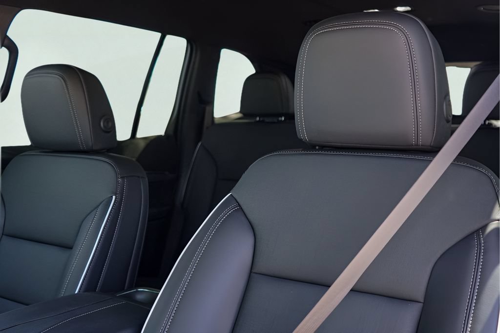 New 2026 Buick Enclave Preferred w/ Power Package FWD image 11