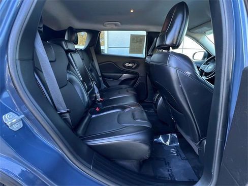 Used 2021 Jeep Cherokee Latitude Lux image 30