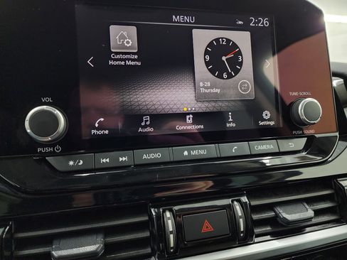 Used 2025 Nissan Pathfinder SV image 42