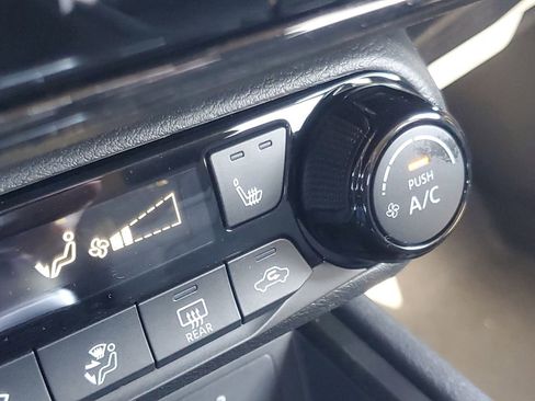 New 2026 Nissan Kicks SV image 24