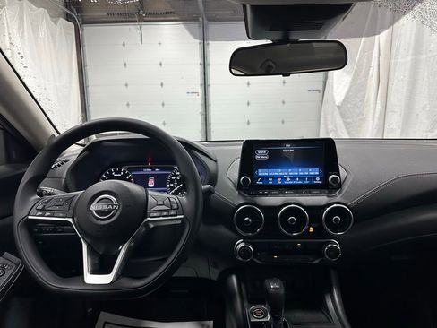 Used 2025 Nissan Sentra SV image 16