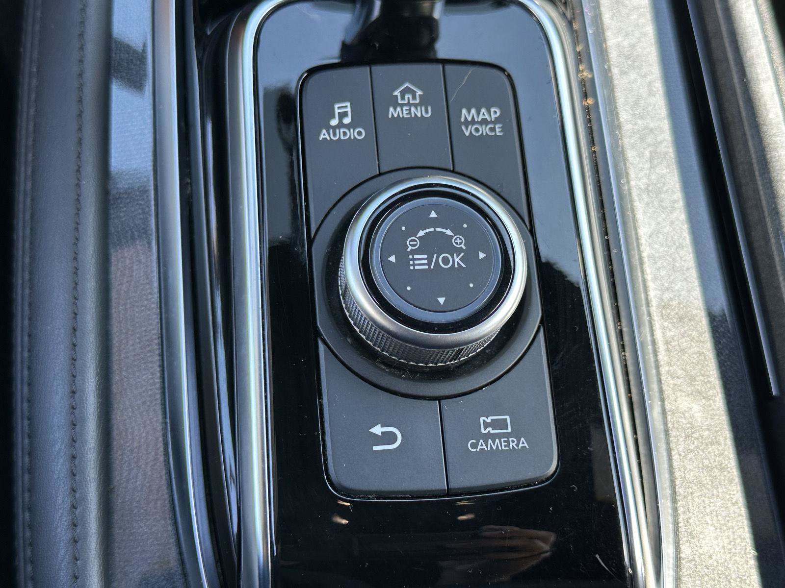 Used 2023 Nissan Armada SL w/ Midnight Edition Package AWD/4WD image 38
