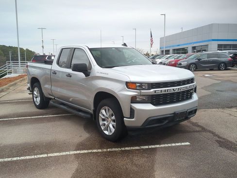 Used 2019 Chevrolet Silverado 1500 Custom w/ Custom Value Package image 7