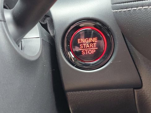 New 2026 Honda HR-V EX-L image 9