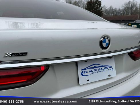 Used 2018 BMW 740i xDrive image 13