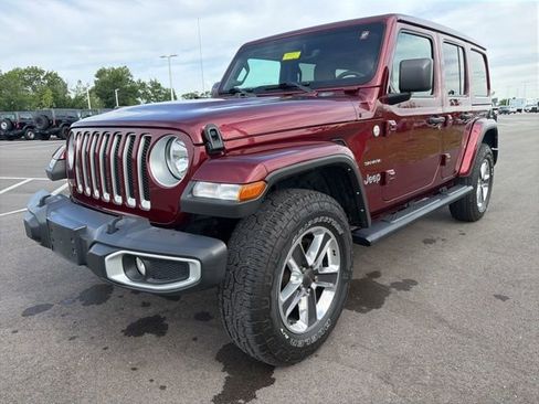 Used 2021 Jeep Wrangler Unlimited Sahara w/ Uconnect 4C Nav & Sound Group AWD/4WD image 2