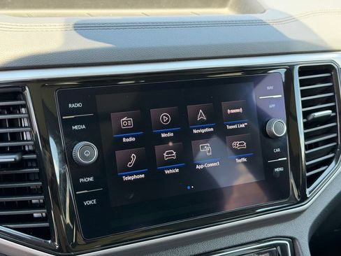 Used 2021 Volkswagen Atlas SEL AWD/4WD image 29