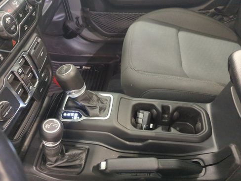 Used 2023 Jeep Wrangler Sport image 17