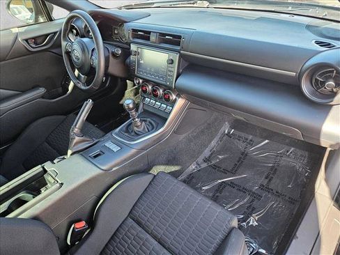 Used 2025 Toyota GR86 image 17