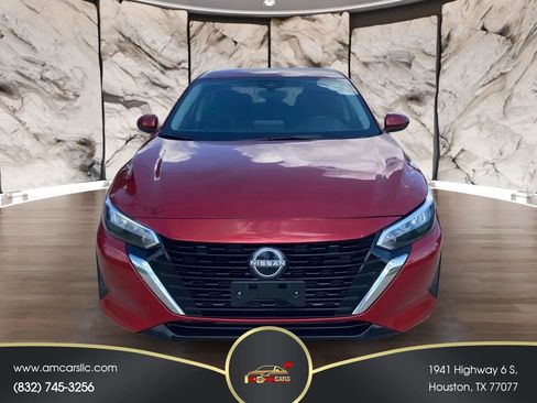 Used 2025 Nissan Sentra SV FWD image 2
