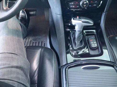 Used 2020 Chrysler 300 S RWD image 20