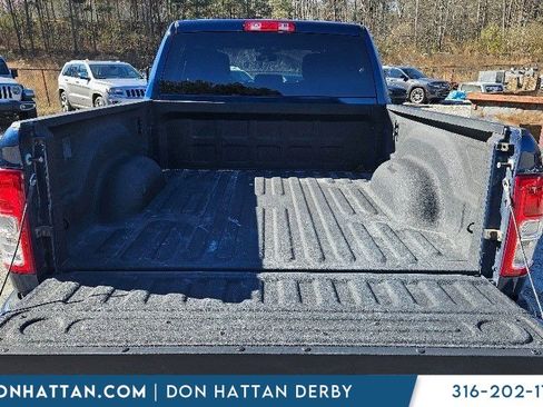 Used 2024 RAM 2500 Big Horn w/ Sport Appearance Package image 7