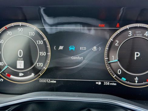 New 2026 Jaguar F-PACE R-Dynamic S AWD/4WD image 46