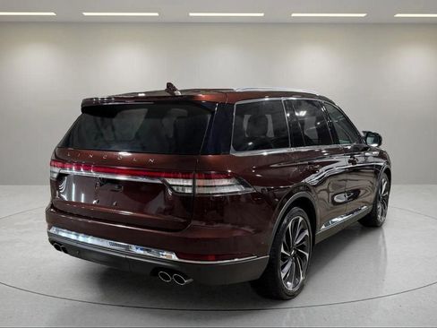 Certified 2020 Lincoln Aviator Reserve w/ Equipment Group 201A image 3