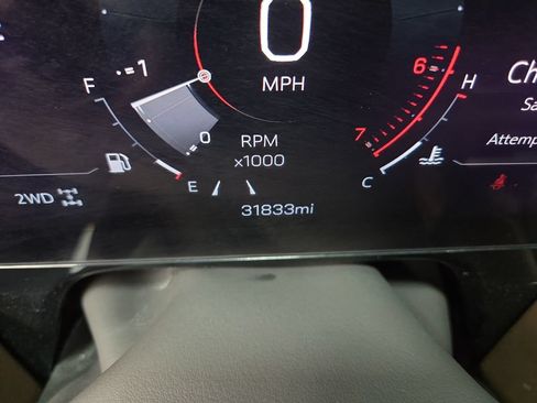 Used 2025 GMC Yukon XL Denali Ultimate AWD/4WD image 25