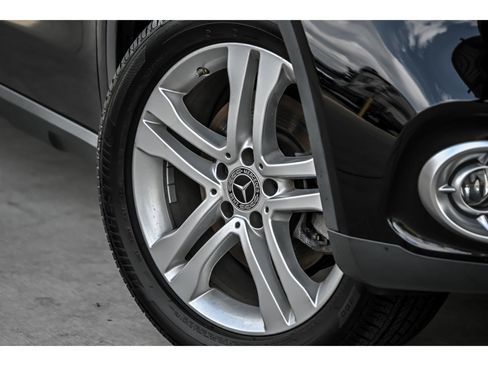 Used 2020 Mercedes-Benz GLA 250 4MATIC image 3