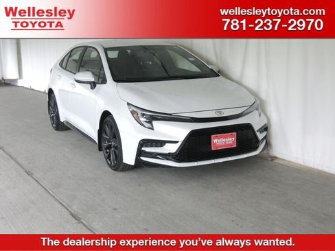 Certified 2023 Toyota Corolla SE image 1