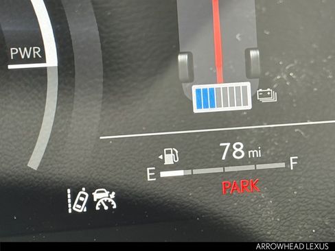 New 2026 Lexus TX 500h AWD image 10