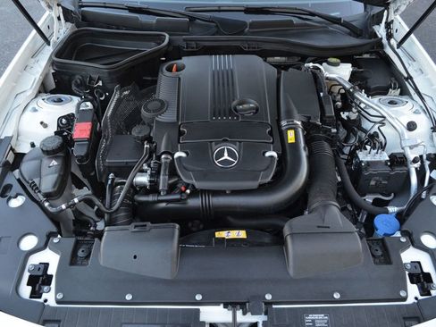 Used 2015 Mercedes-Benz SLK 250 image 59