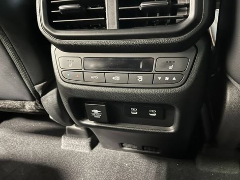 New 2026 Honda Pilot TrailSport image 25