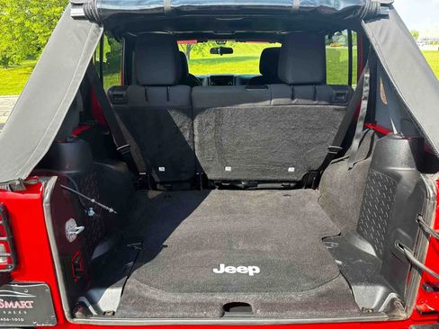 Used 2017 Jeep Wrangler Unlimited Sport image 46