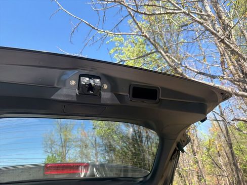 Used 2025 Subaru Crosstrek 2.0i Premium image 11