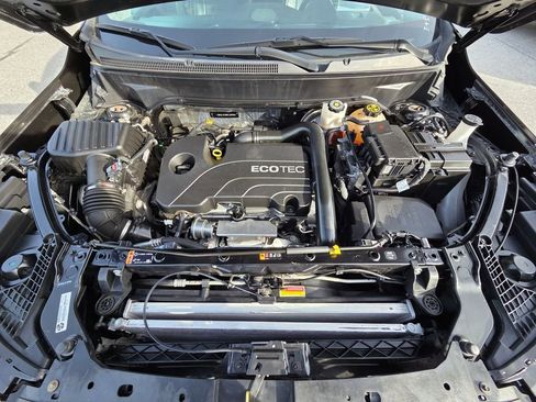 Used 2022 GMC Terrain AT4 w/ Infotainment Package II image 32