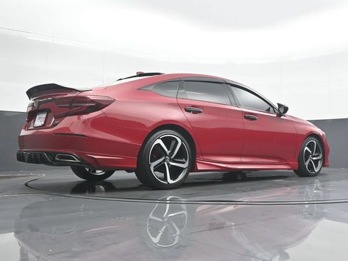 Used 2018 Honda Accord Sport image 30