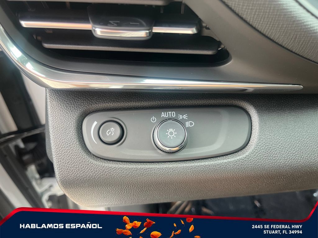 New 2026 Buick Envista Sport Touring w/ Convenience I Package FWD image 17
