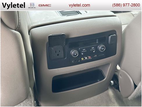 Used 2015 GMC Yukon XL SLT w/ Open Road Package image 14