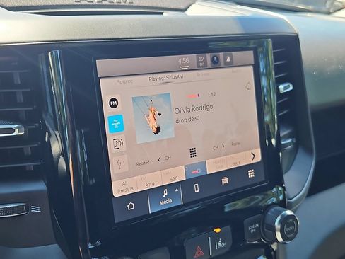 New 2026 RAM 1500 Express AWD/4WD image 22