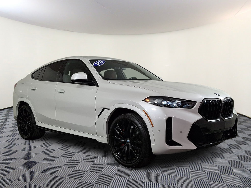 Certified 2025 BMW X6 xDrive40i w/ Executive Package AWD/4WD image 1