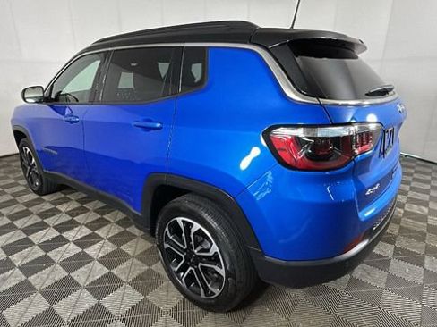 Used 2024 Jeep Compass Limited AWD/4WD image 5